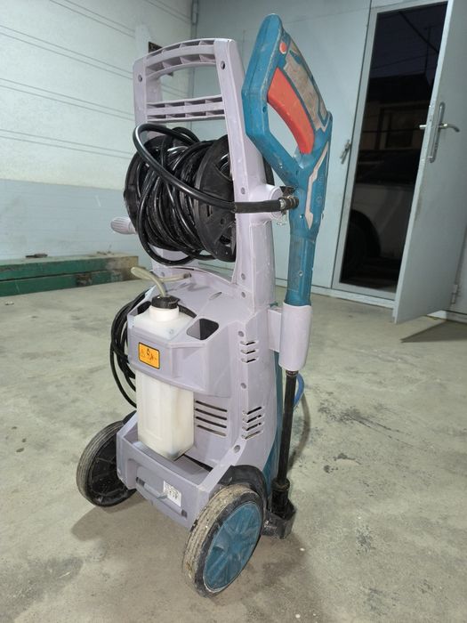 Karcher total  220-240 V ~50Hz  2500W