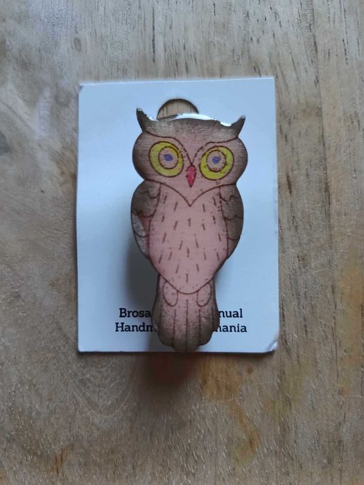 Brosa martisor Bufnita lucrata manual