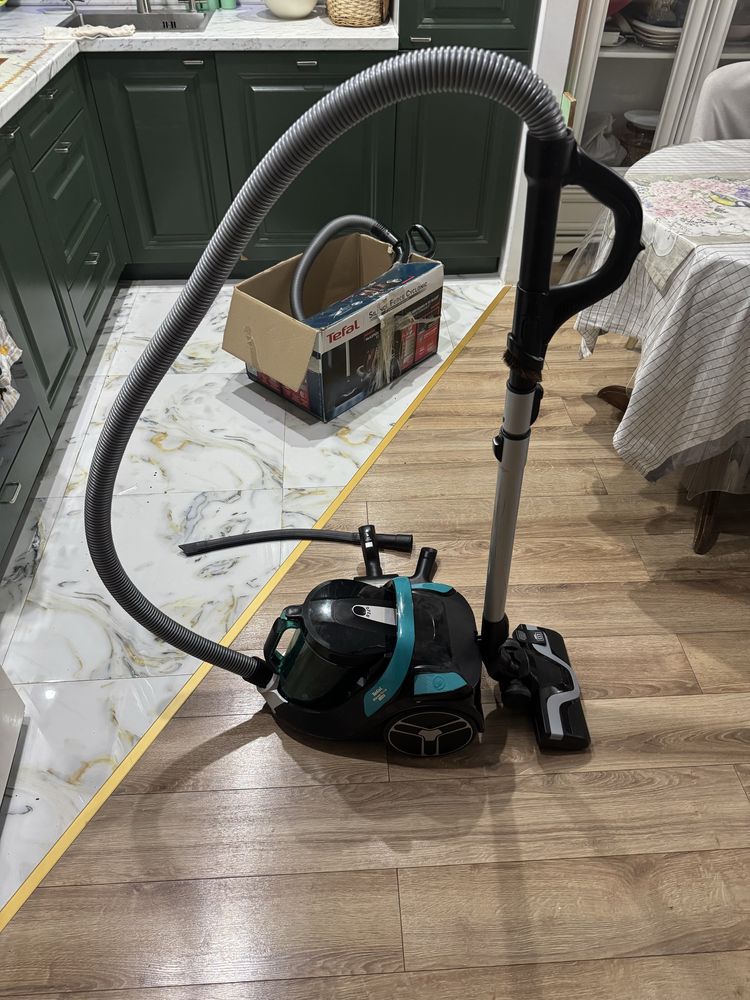 Пылесос Tefal Silence Force Cyclonic
