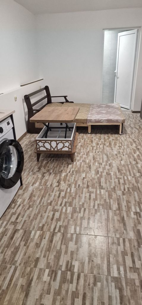 Дава се под наем Едностаен апартамент в Мездра - 30 кв.м за 153 € - Снимка #11