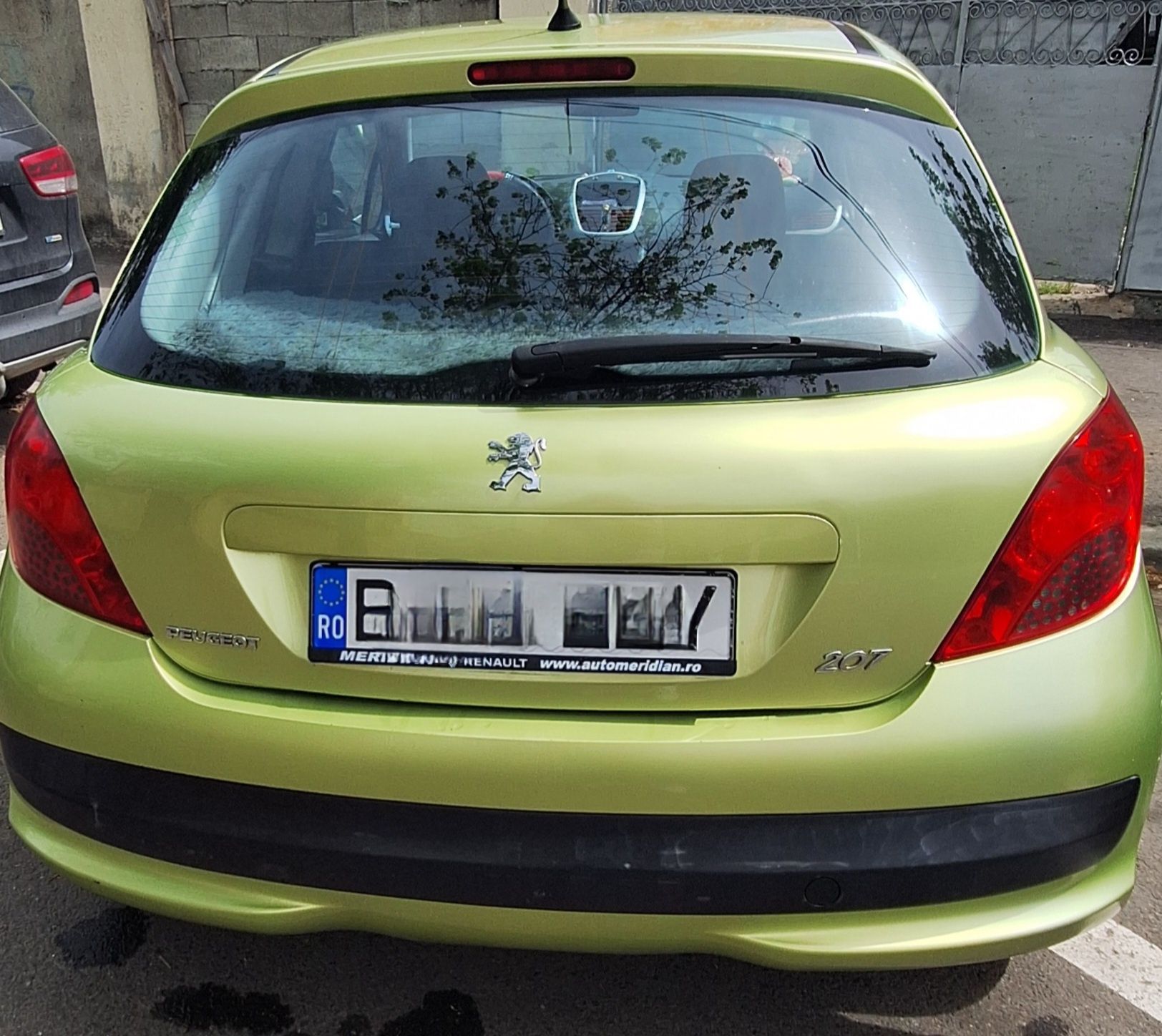 Masina Peugeot 207