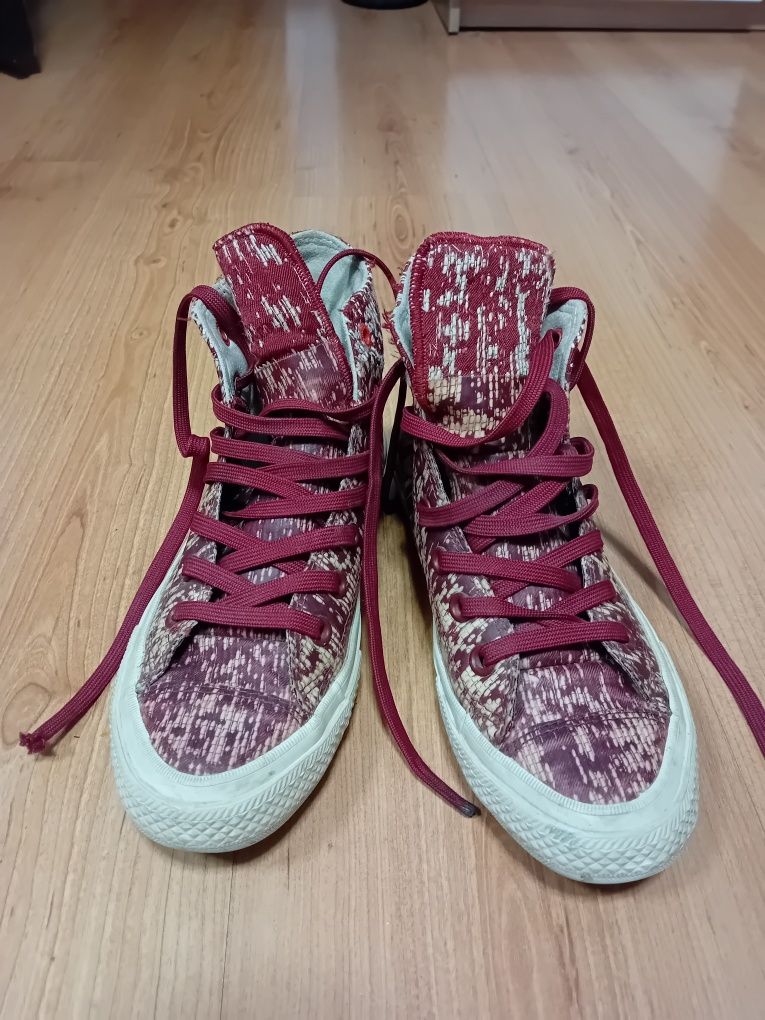Converse червени кецове