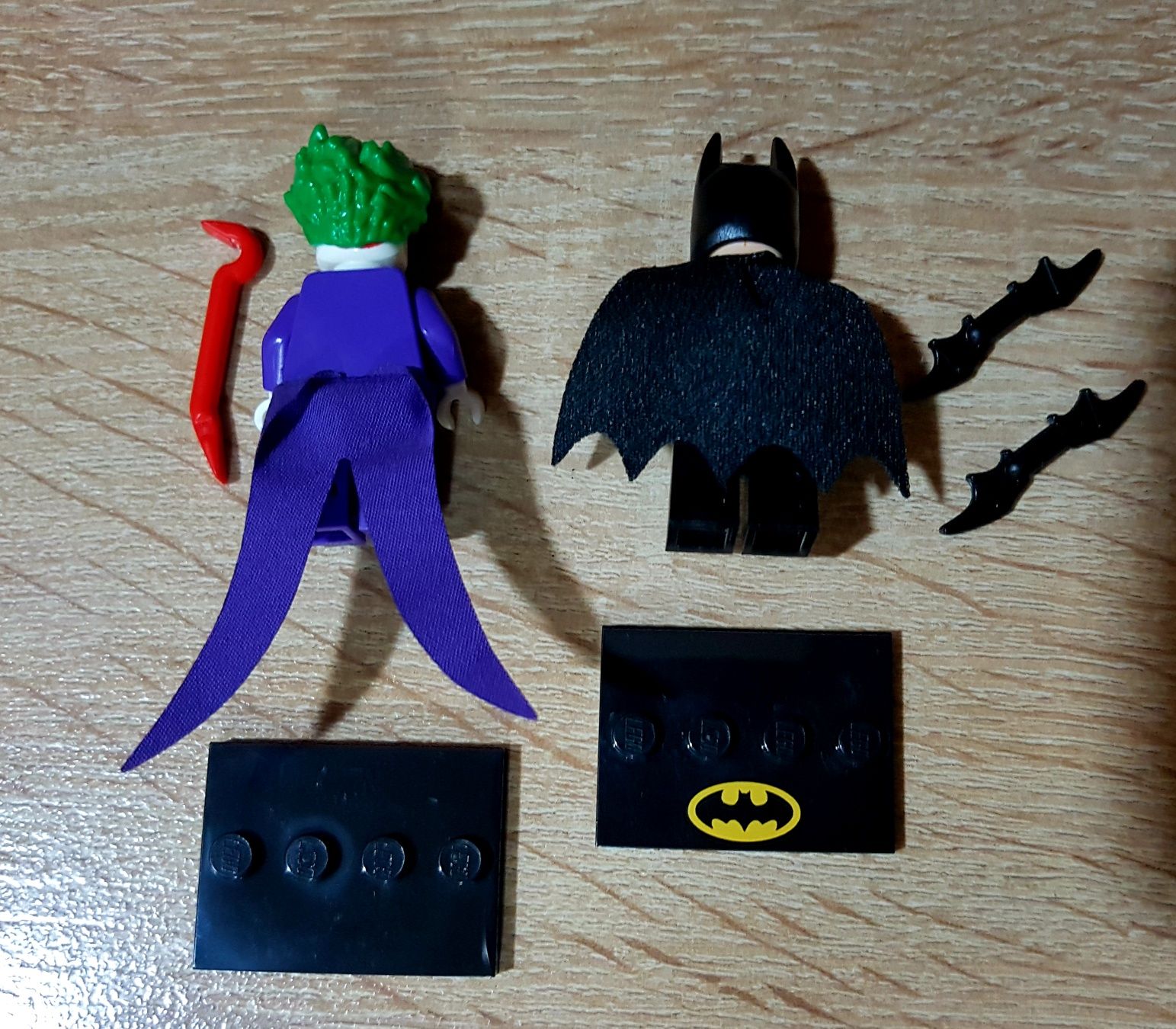 Lego Batman & Joker minifigurine si 2 seturi