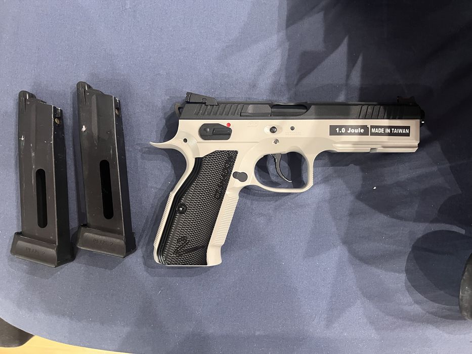 CZ SHADOW 2 CO2 urban grey