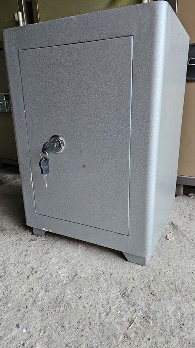 Надежный Российский сейф механический