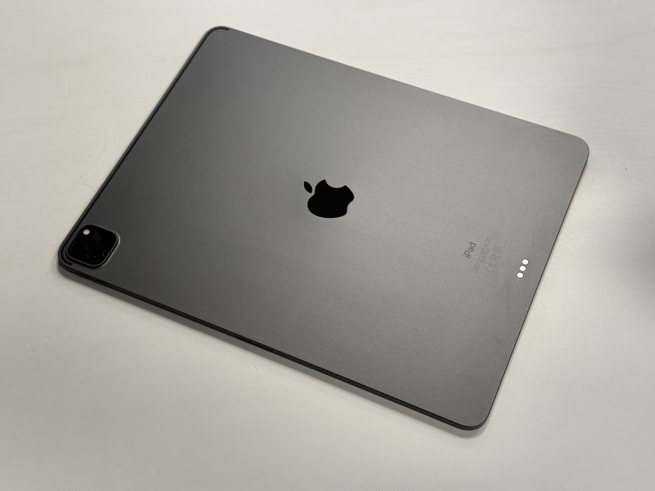 Apple iPad Pro 12.9” 5th Gen