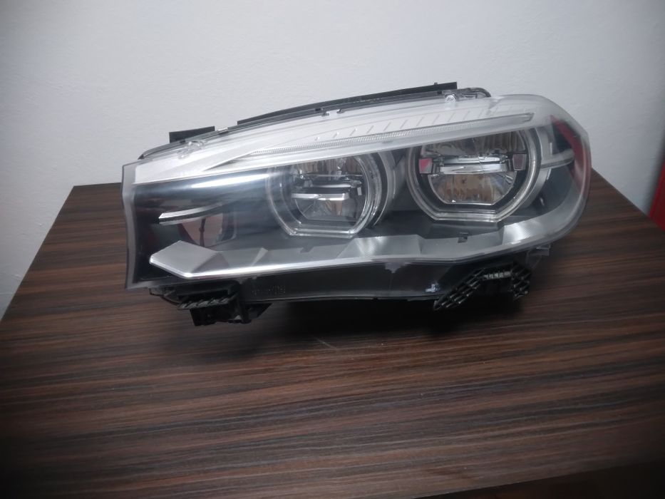 Far stanga bmw x5