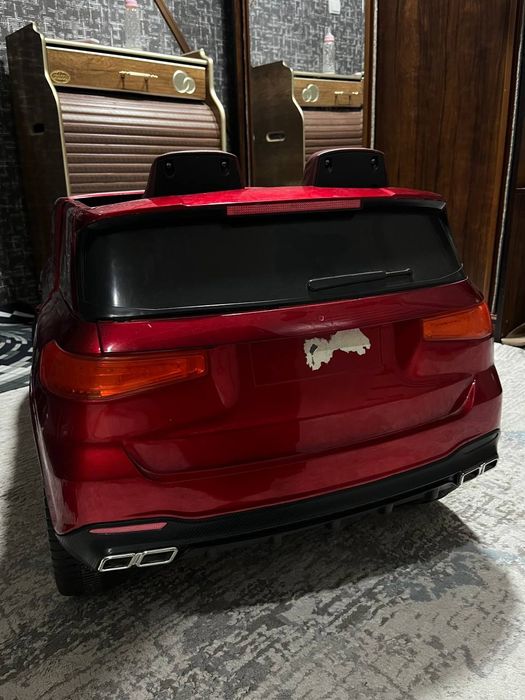 Сотилади болалар машинаси.