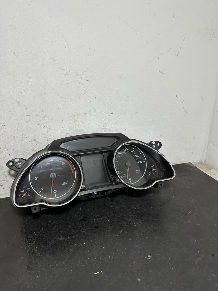 Ceas ceasuri bord Audi a5 8T 2.7 TDI 3.0 TDI 8T0920981B