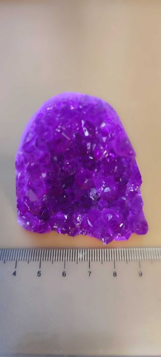 В подарок - красивейший розово-красный кластер жеода кварца