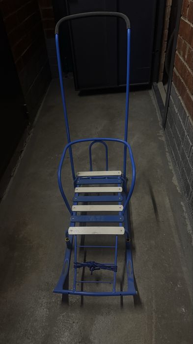 Санки в отлич состоянии 7500тенге