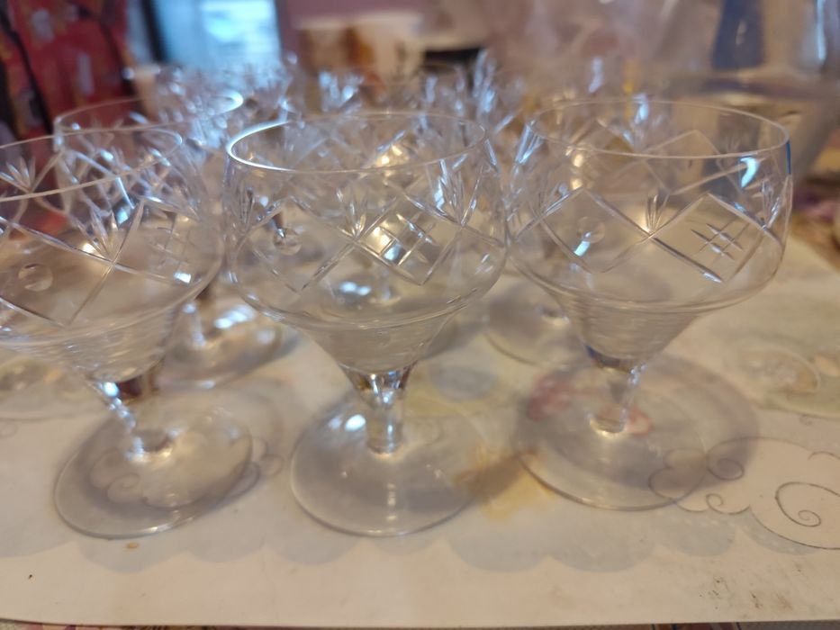 Кристални чаши за вино