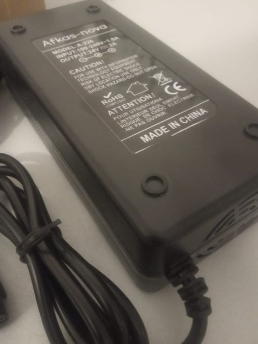 зарядка на аккумуляторные батареи 24 вольта для самокатов и для др тех