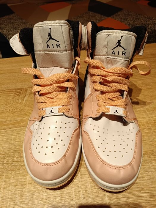 Adidași gheata Nike