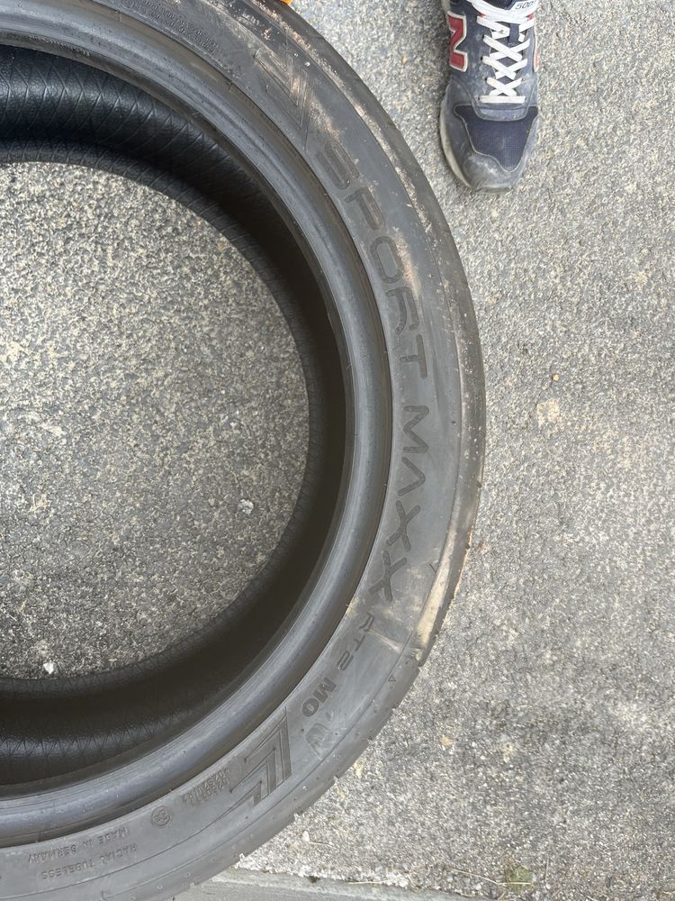 Dunlop sport max rt2 MO 255/45/20 /284/40/20
