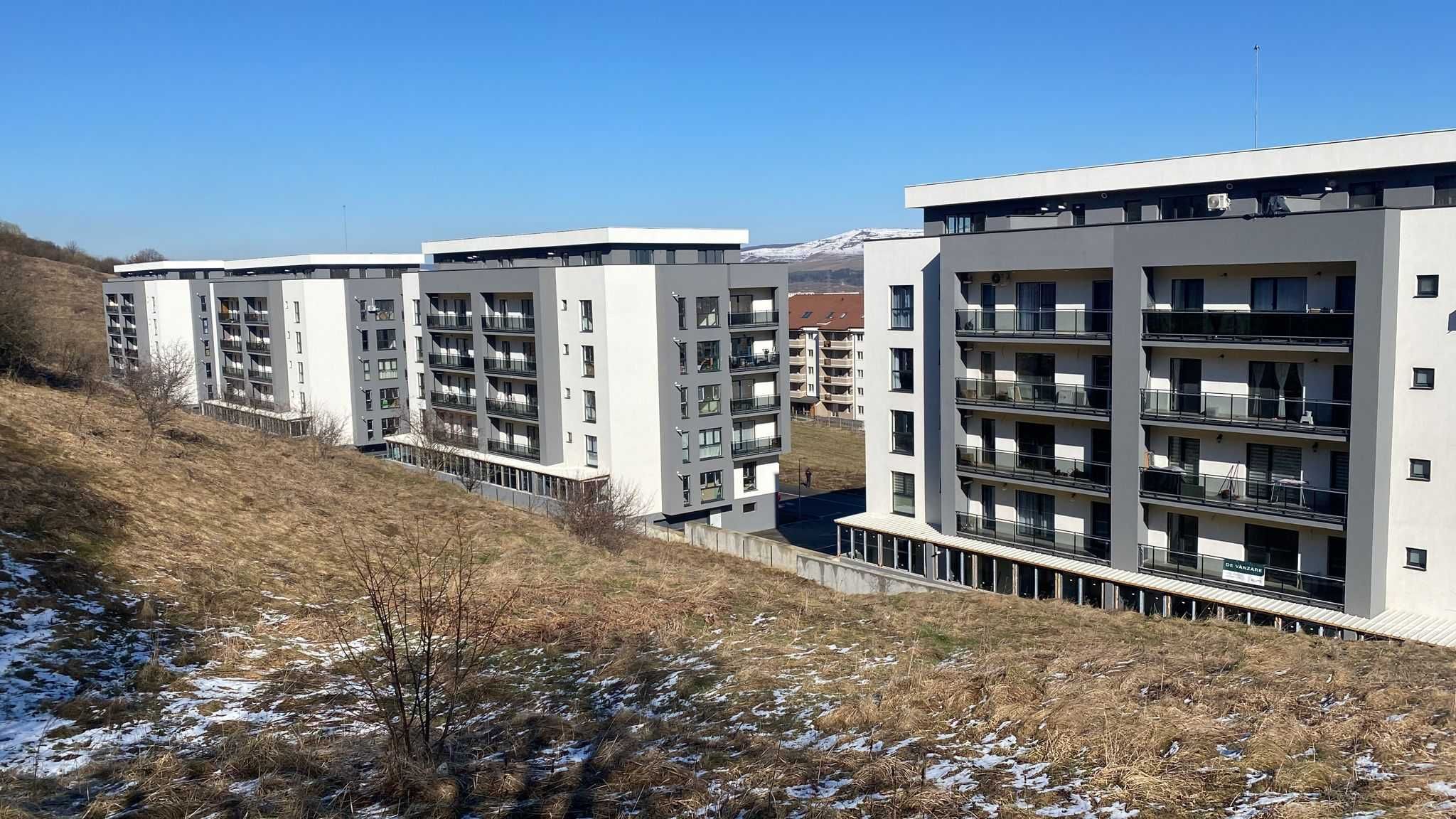 Vand teren 3 parcele in Floresti, str. Teilor