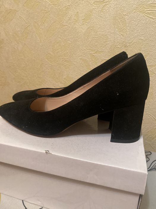 Туфли женские, р. 37