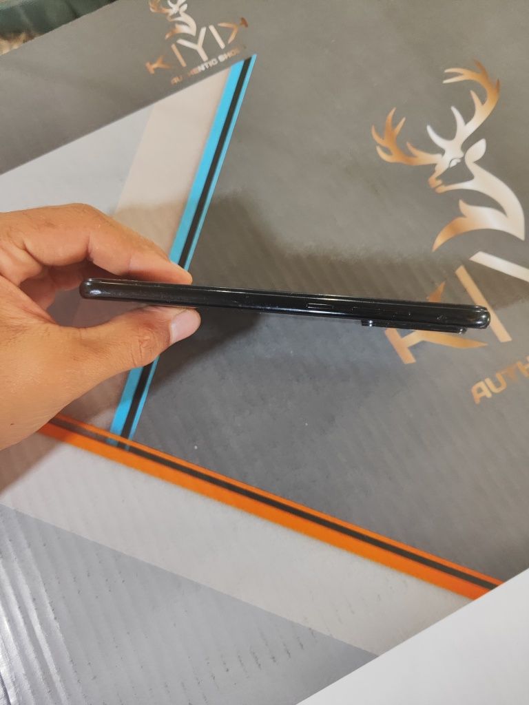 Telefon sotiladi