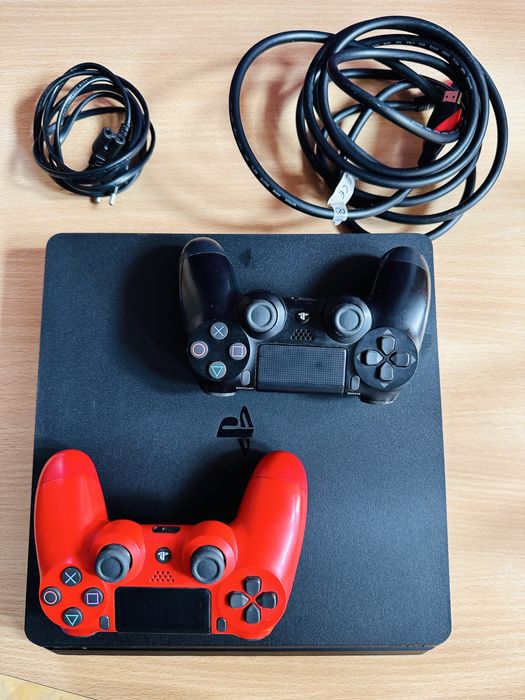 PS4 Slim 1TB + 2 Controlere originale