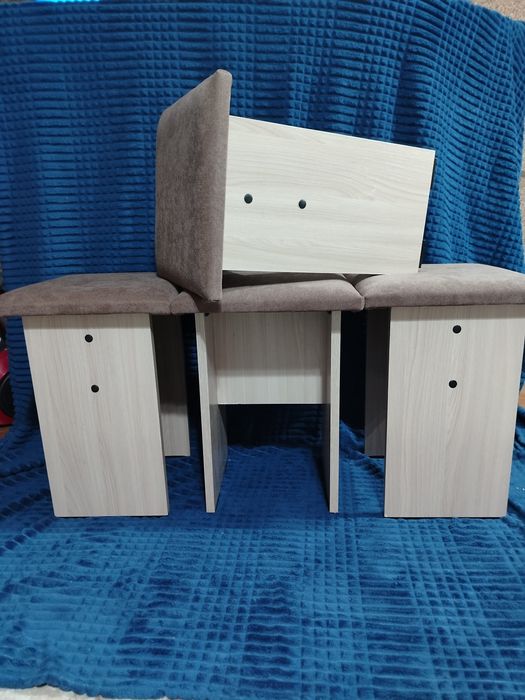 Табуретки продам