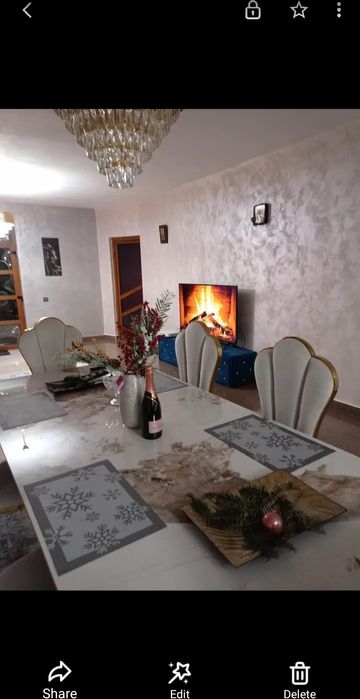 Casa vila la strada sos DN1