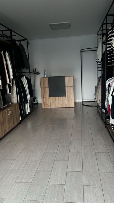 Торговое оборудование, стеллажи