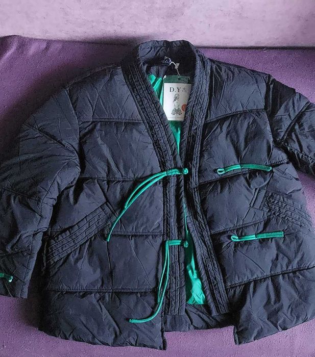 Продам  новые женские куртки