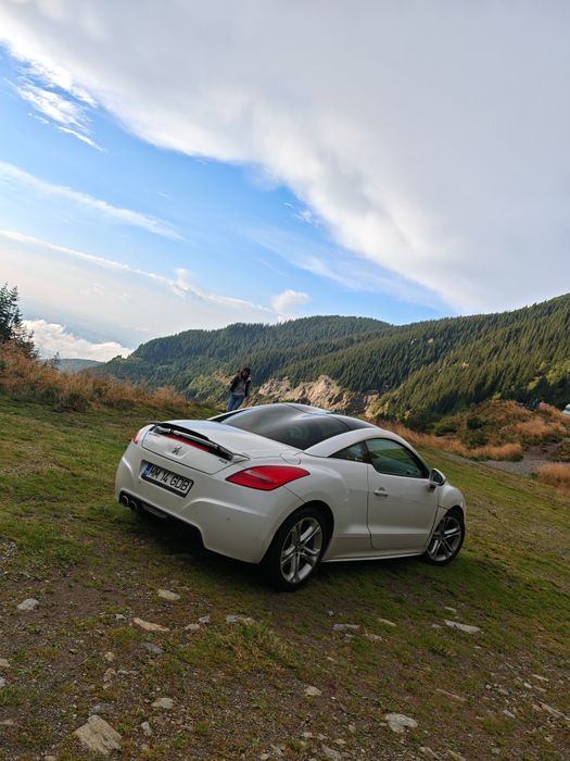 Vând Peugeot Rcz