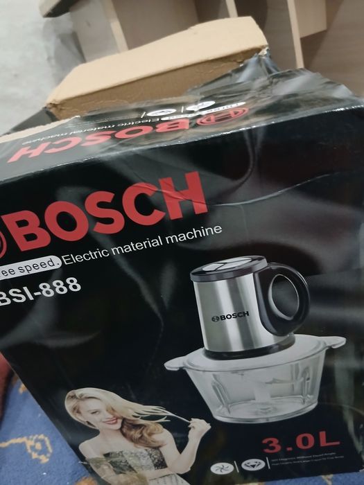 Продаются вафельница 3000тг, и блендер 3000 тг