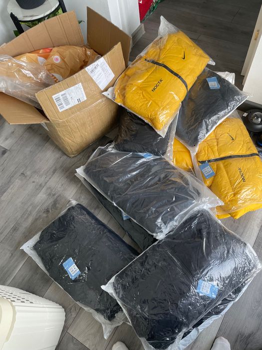 Vând geci Nike de calitate