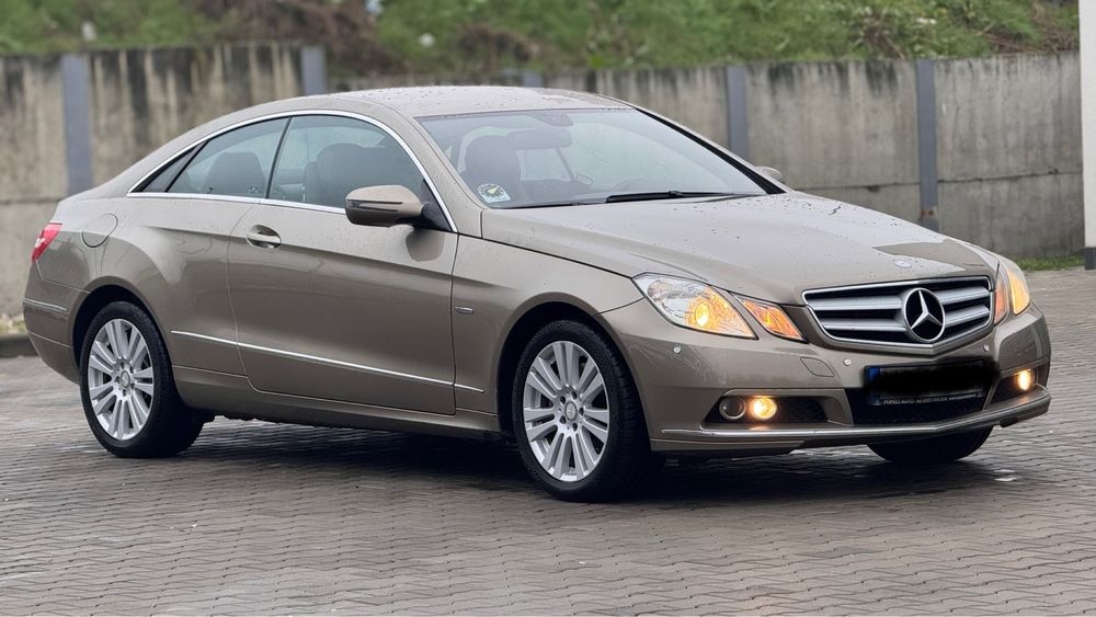 Mercedes E 220 Coupe 204 CP automat
