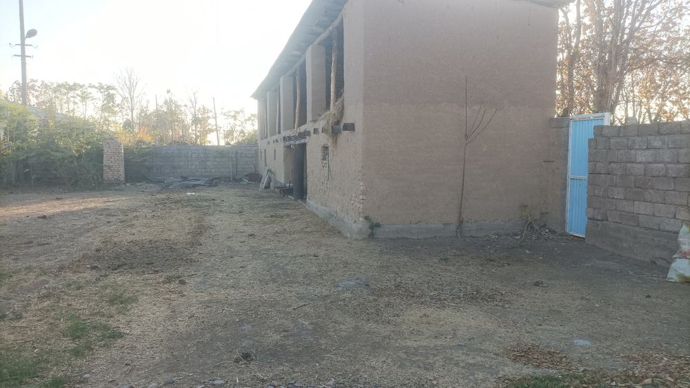 Uy yer Hovli Koʻchmas Mulk