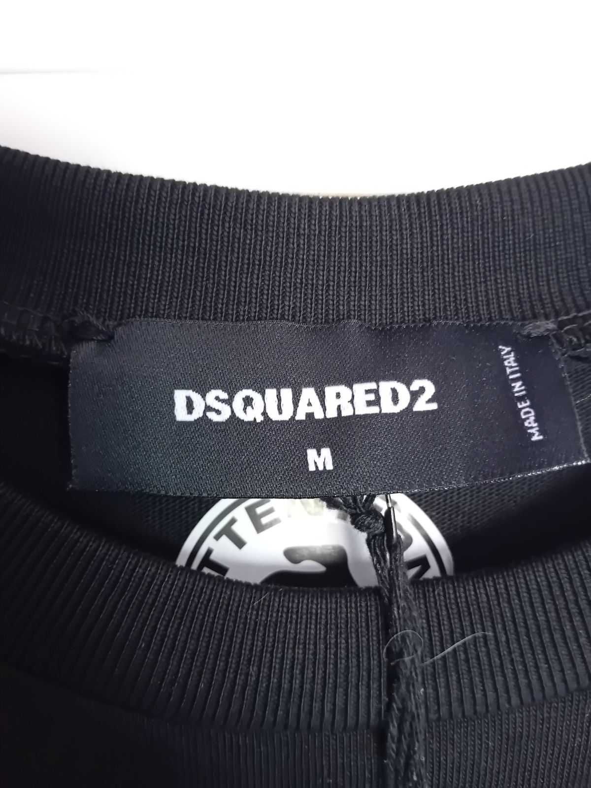 Чисто нова оригинална тениска Dsquared2