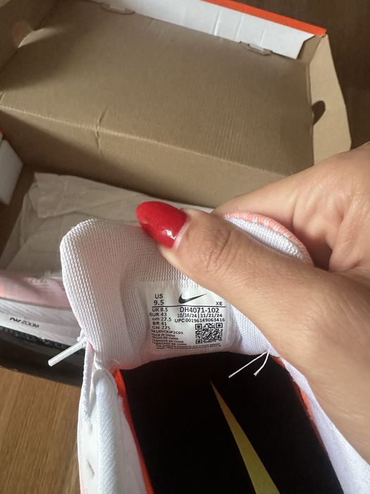 Марстонки Nike 43 номер