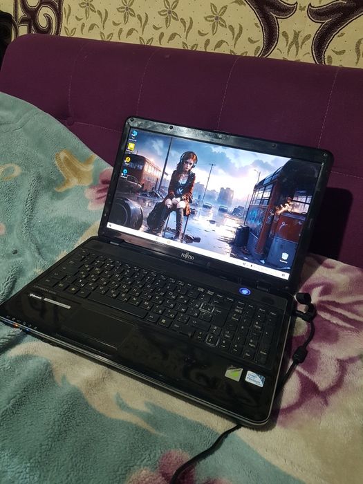 Продам Ноутбук SSD