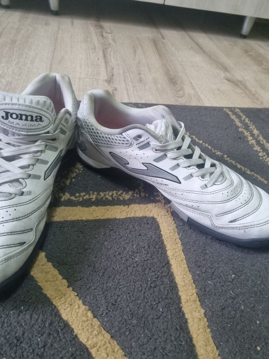 Ghete sintetic joma marimea 41!