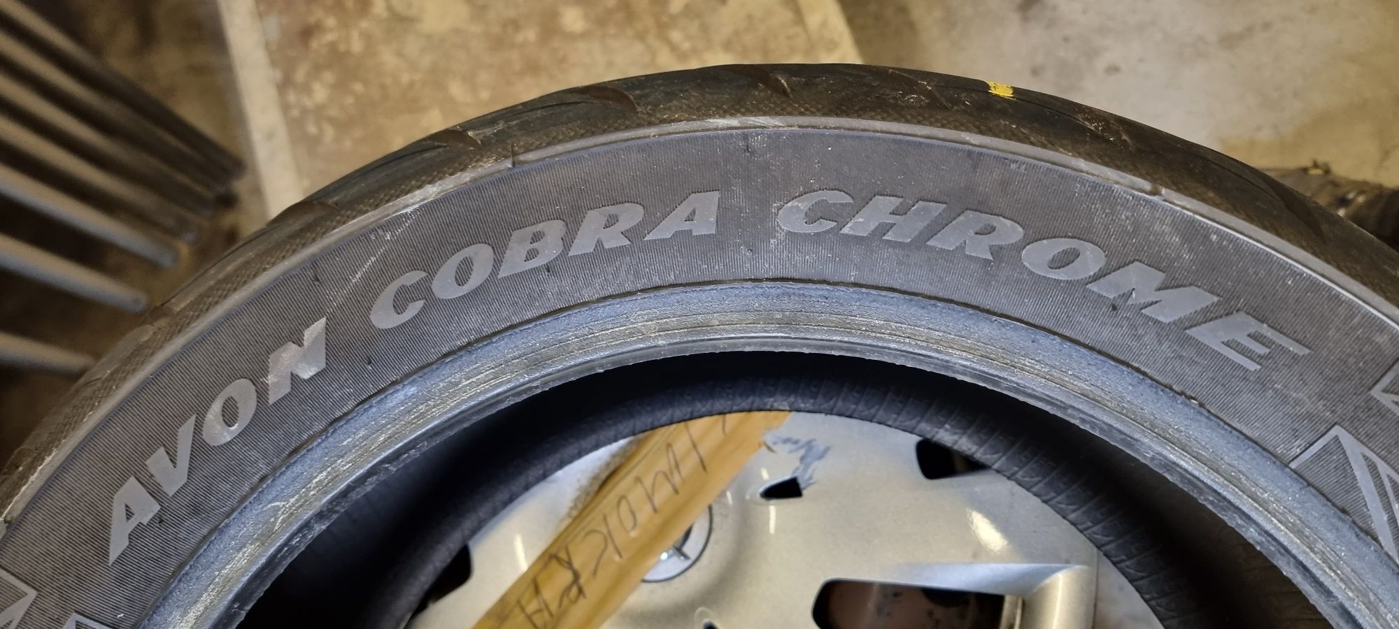 Комплект гуми за чопър 240/50/16 и 150/80/17 Avin Cobra Chrome (2021)