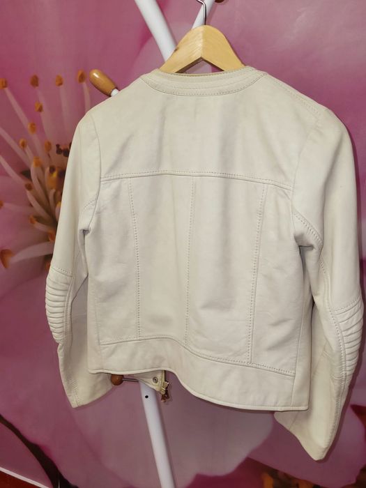 Geaca guess by Marciano,din piele marime s/m dama