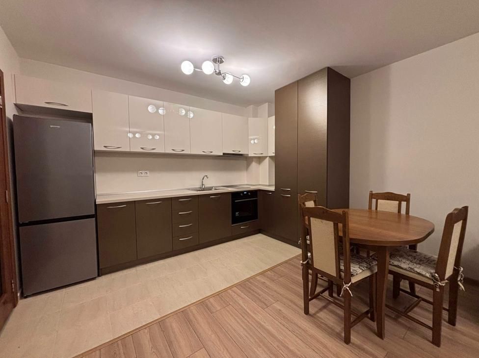 Дава се под наем Двустаен апартамент в София, Витоша - 52 кв.м за 620 € - Снимка #2