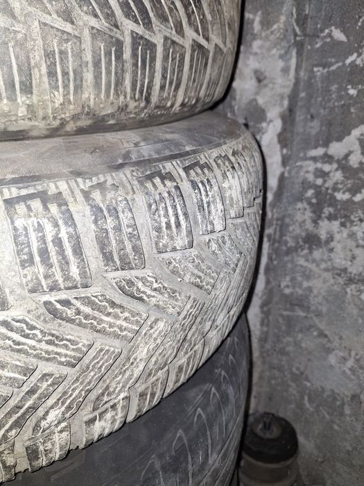 Джанти със зимни гуми 15 5х98 Алфа/Фиат