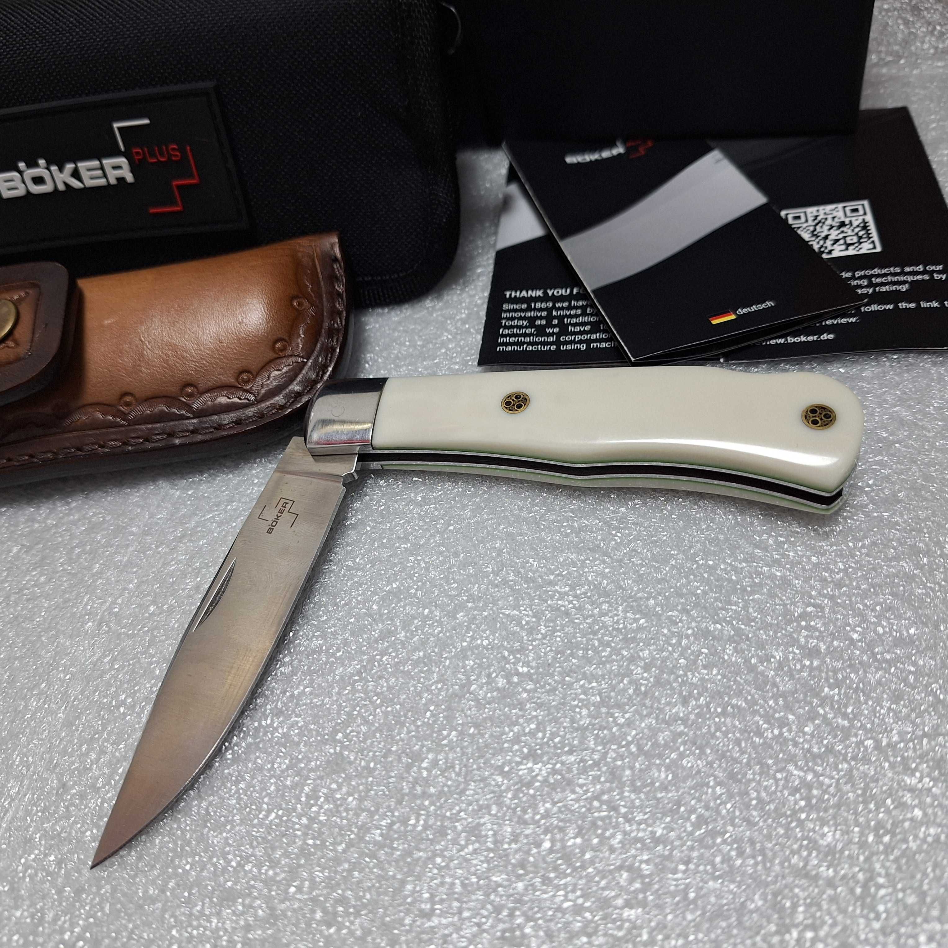 Единствен! Втори няма! Сгъваем нож BOKER PLUS LOCKBACK