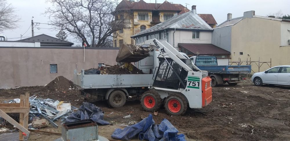 Inchiriez BOBCAT-Execut demolari, debarasari de moloz, sapaturi