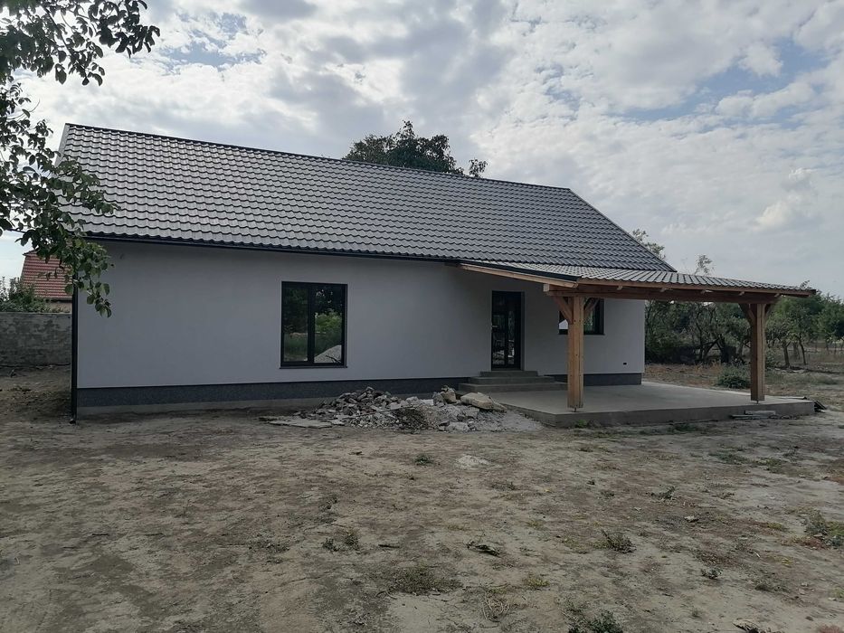 Vând CASĂ NOUĂ, proprietar