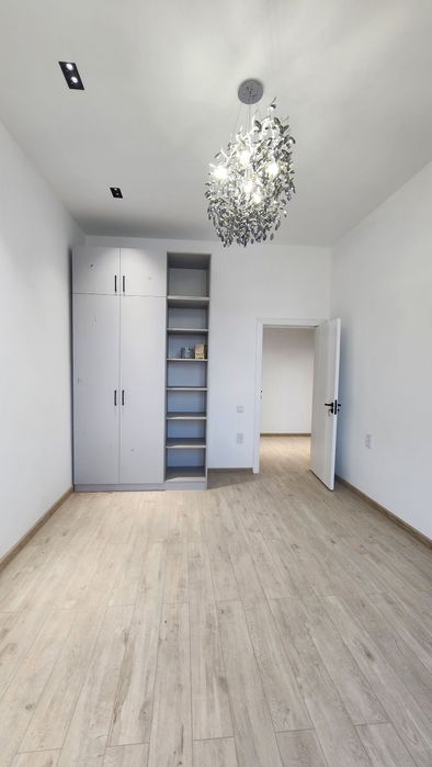 Сергели 5-Мэтро 1хона/5/7 Новостройка