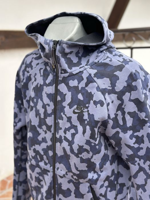 Nike Sportswear Tech Fleece Blue Camo Оригинално! CJ5975-464