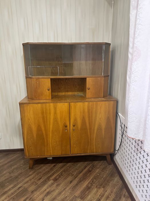 Продам шкаф буфет