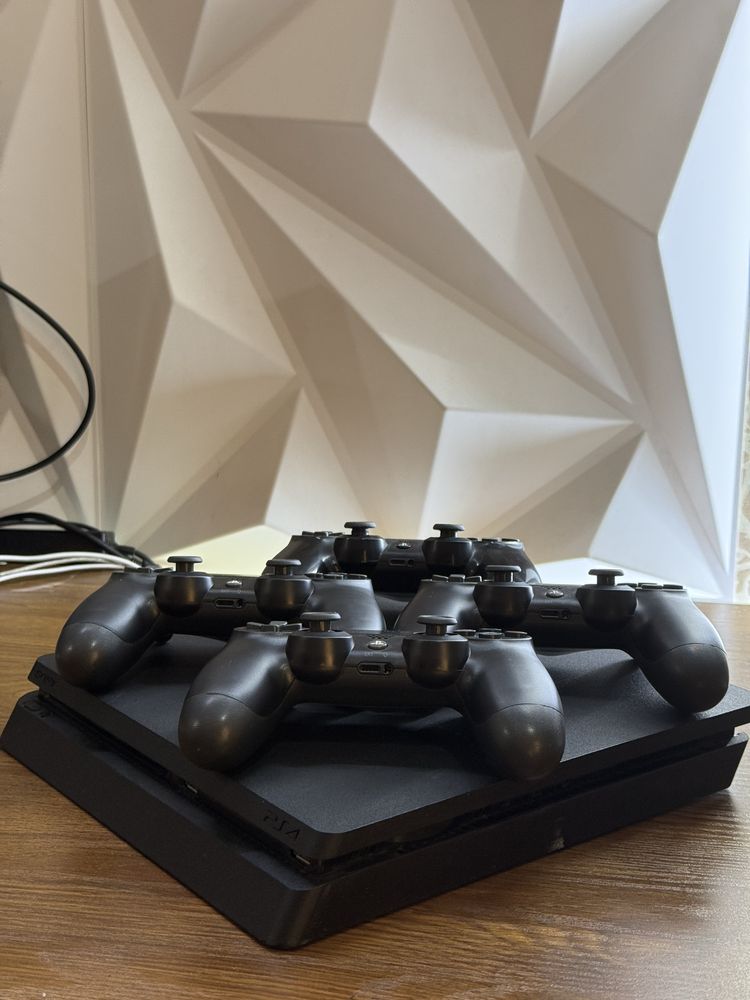 Arenda Playstation 4