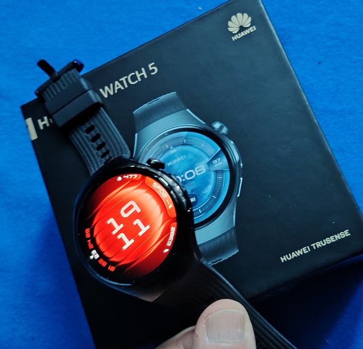 Huawei WATCH 5..