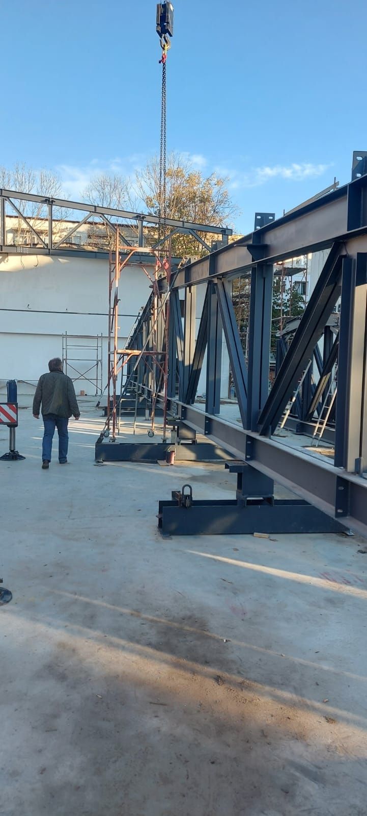 Hale structuri metalice