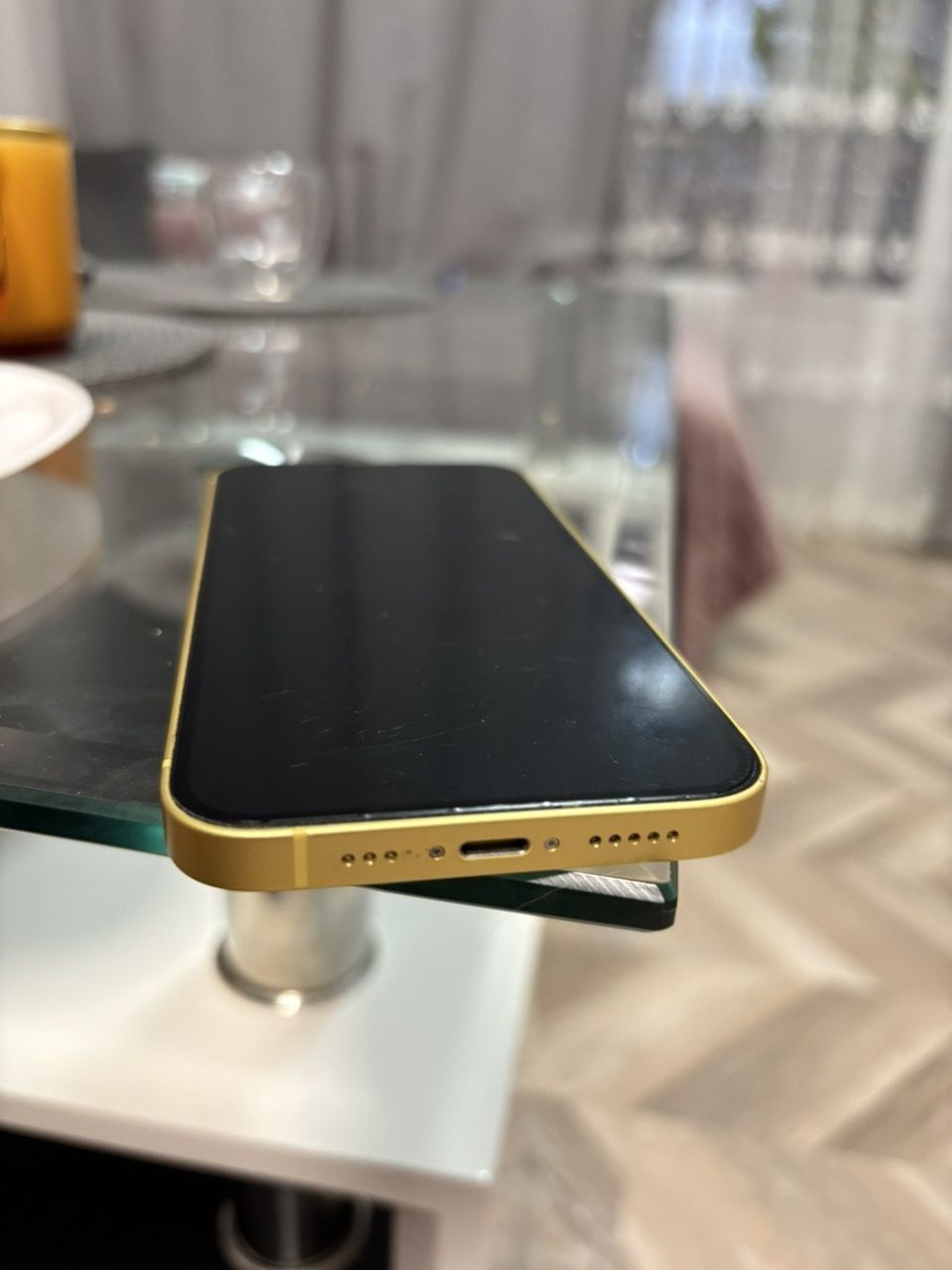 iPhone 14 128GB жълт